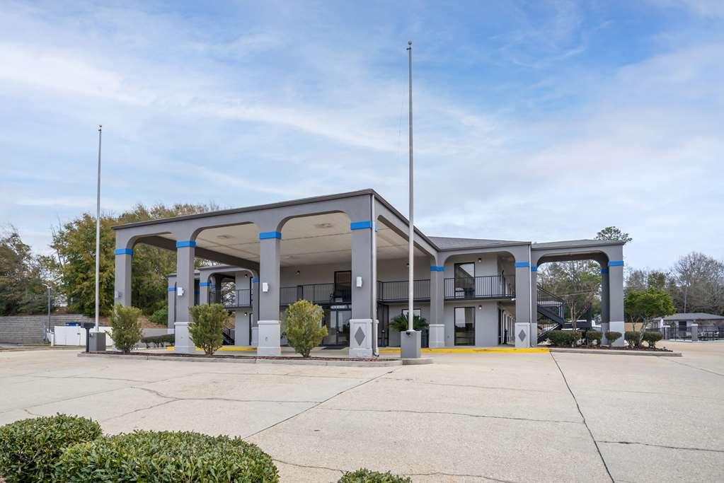 Best Western Andalusia Inn Екстериор снимка
