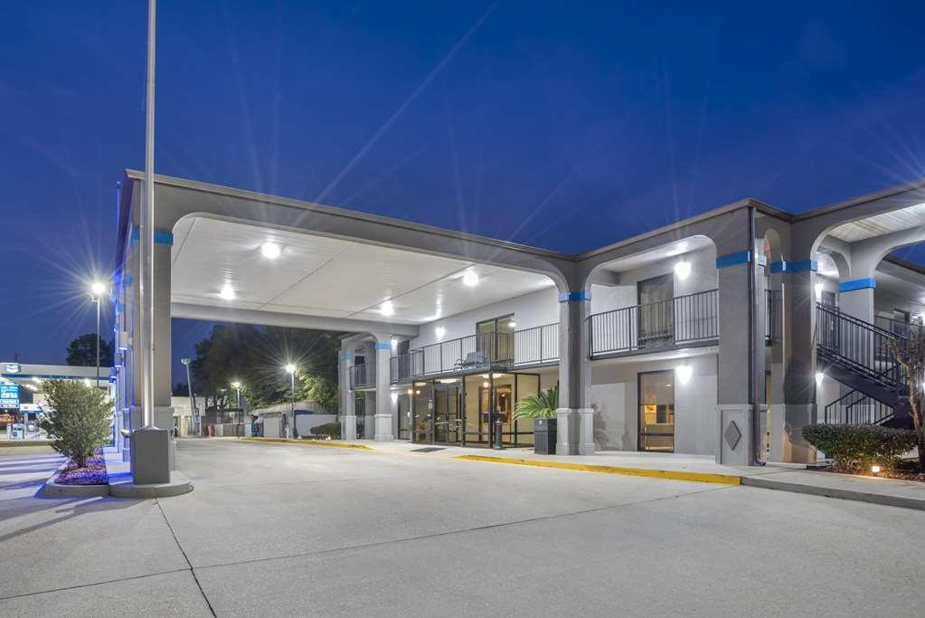 Best Western Andalusia Inn Екстериор снимка