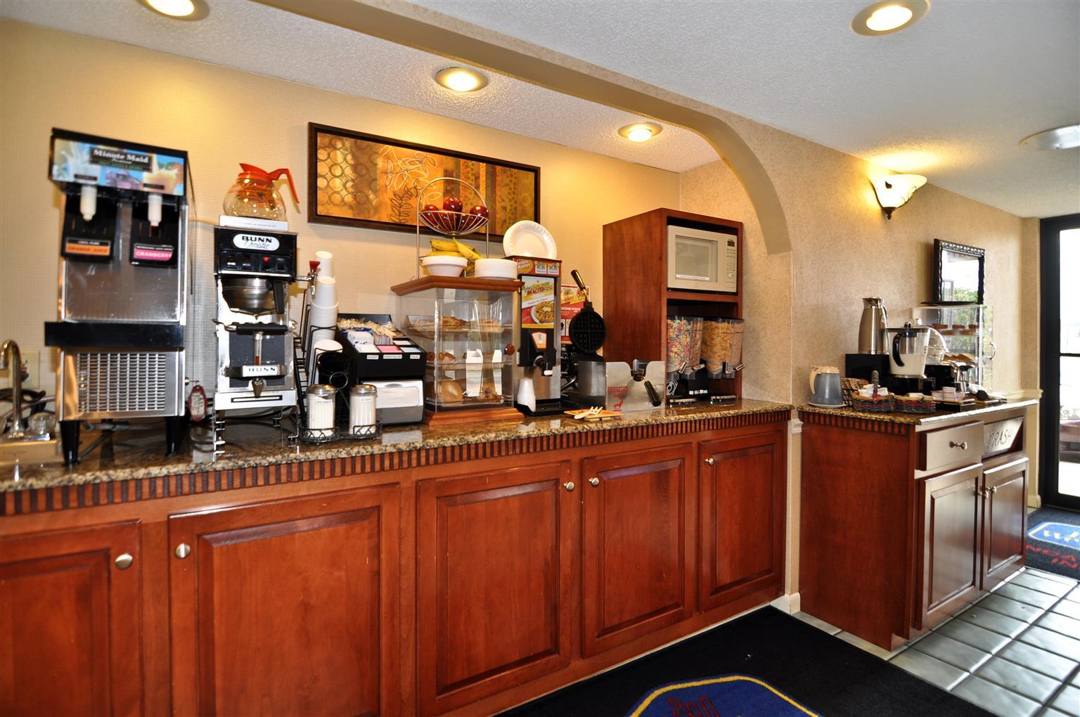 Best Western Andalusia Inn Екстериор снимка