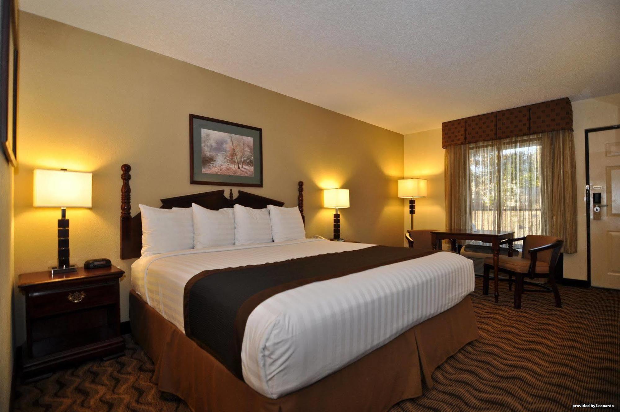 Best Western Andalusia Inn Стая снимка