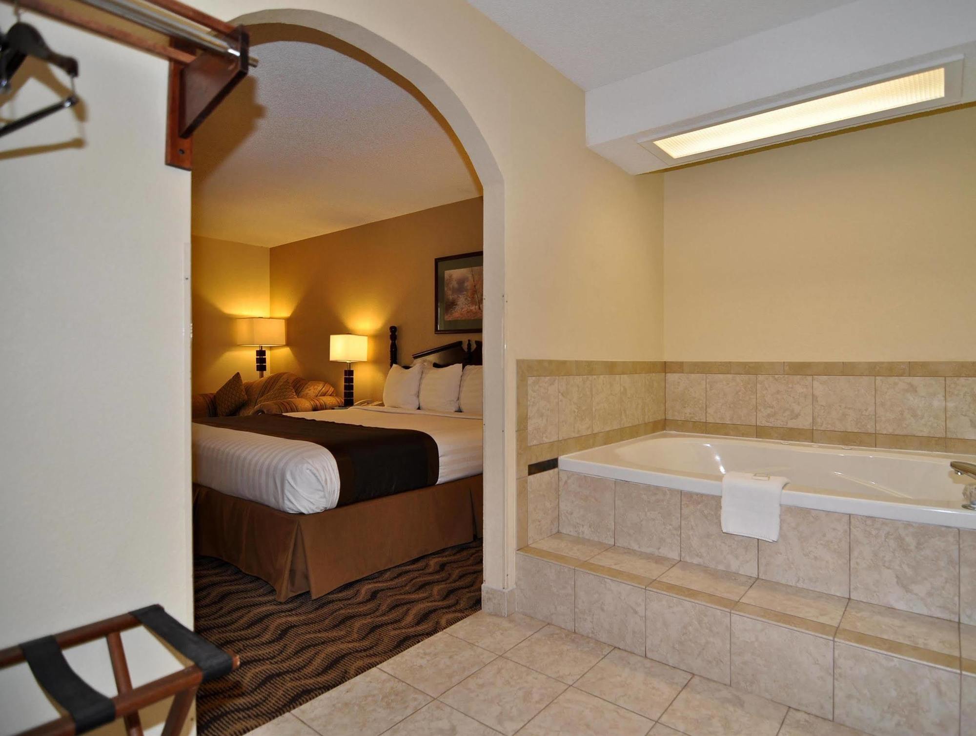 Best Western Andalusia Inn Стая снимка